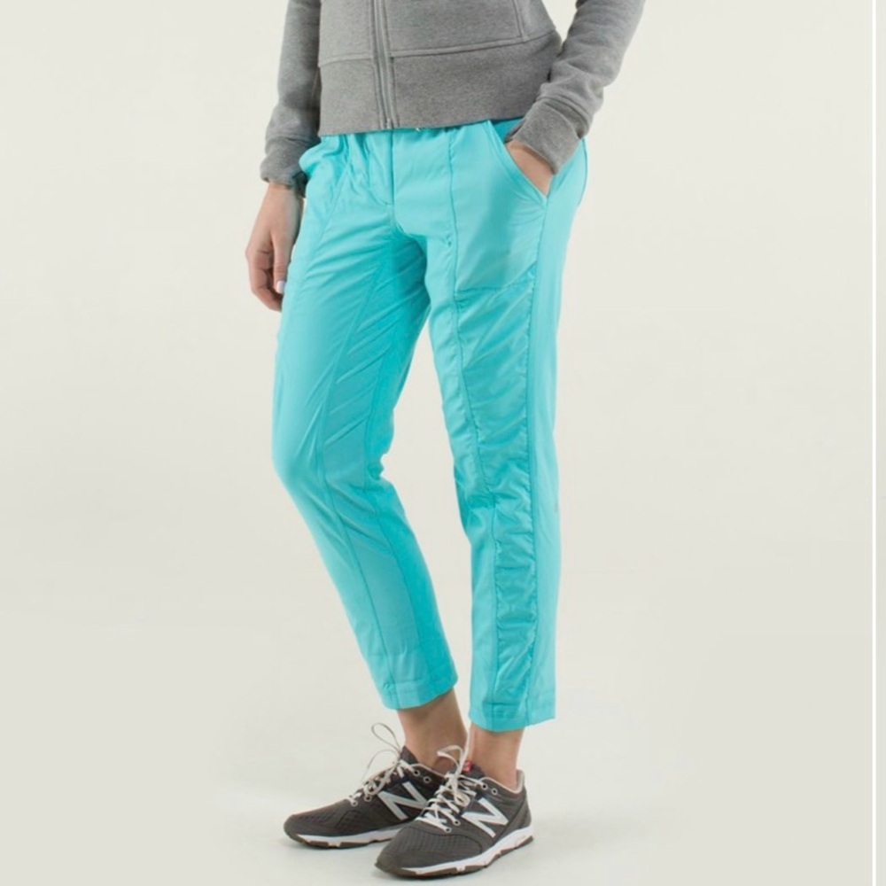 Lululemon Women’s Street To Studio Unlined Cropped Pants In Angel Blue, Size 8